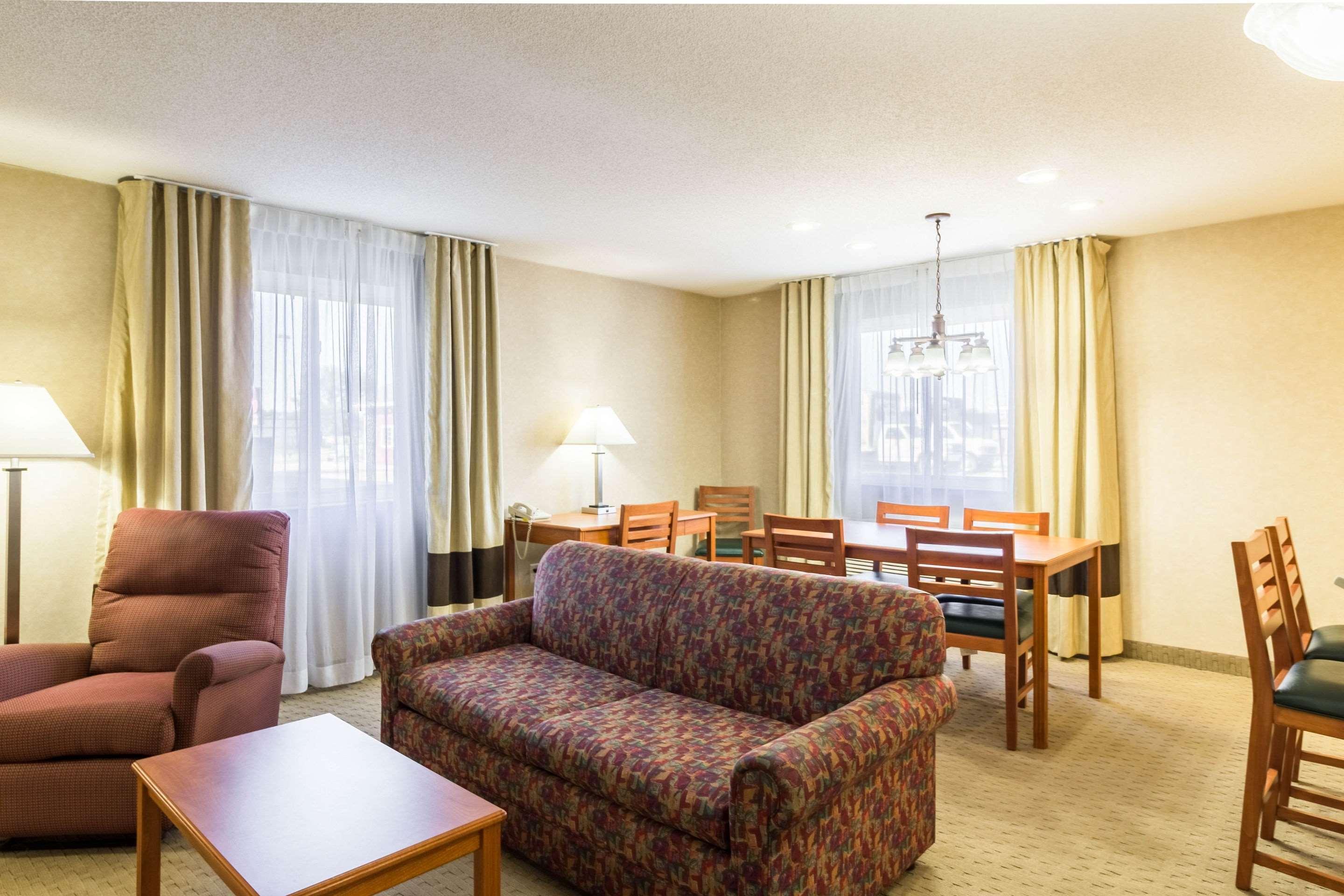 Quality Inn Marshall Mn Near University Екстериор снимка