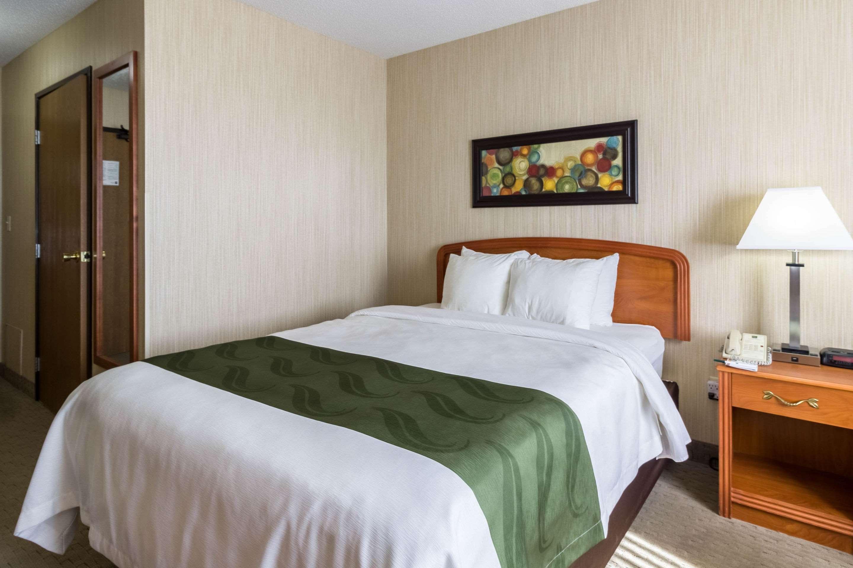 Quality Inn Marshall Mn Near University Екстериор снимка