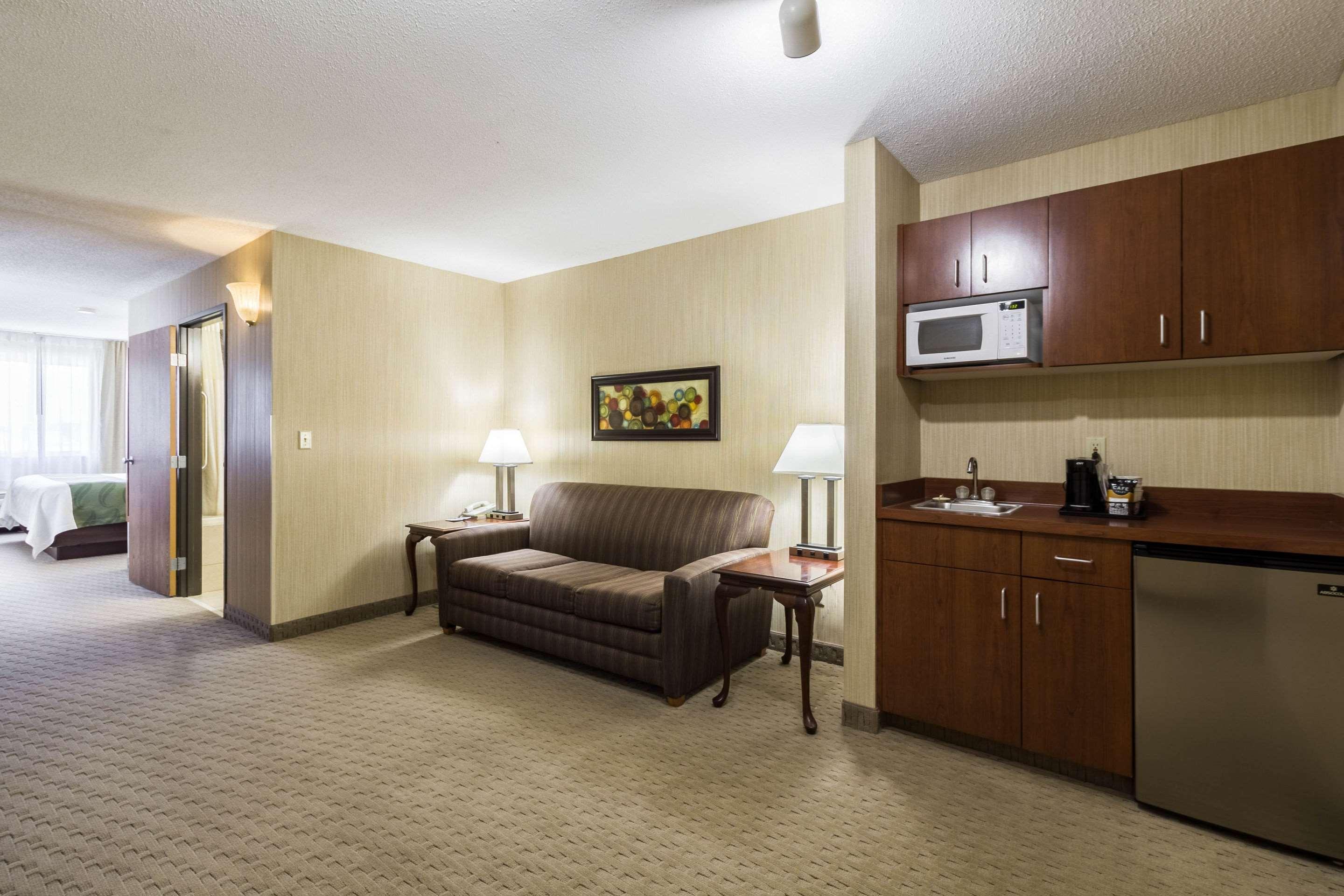Quality Inn Marshall Mn Near University Екстериор снимка