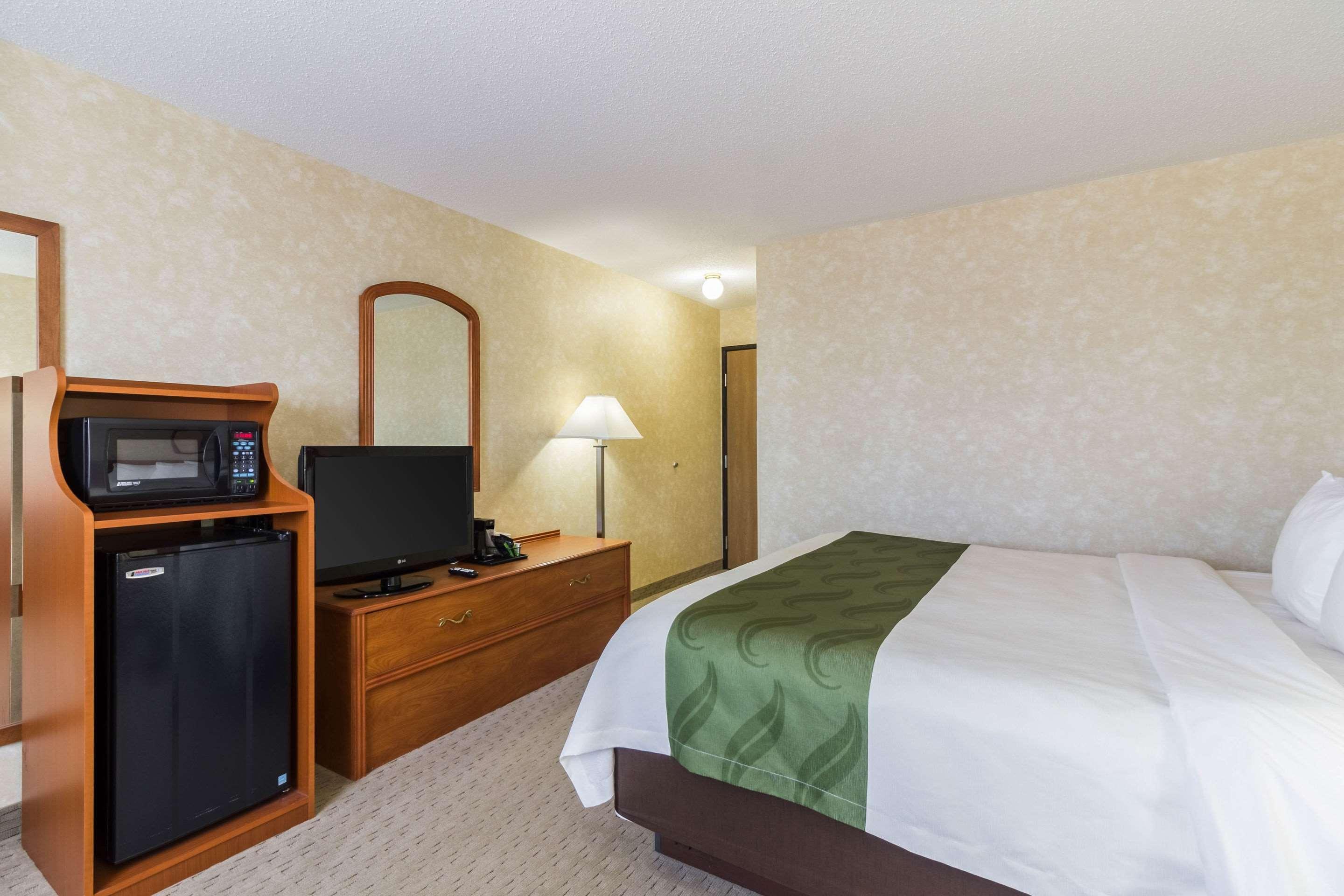 Quality Inn Marshall Mn Near University Екстериор снимка