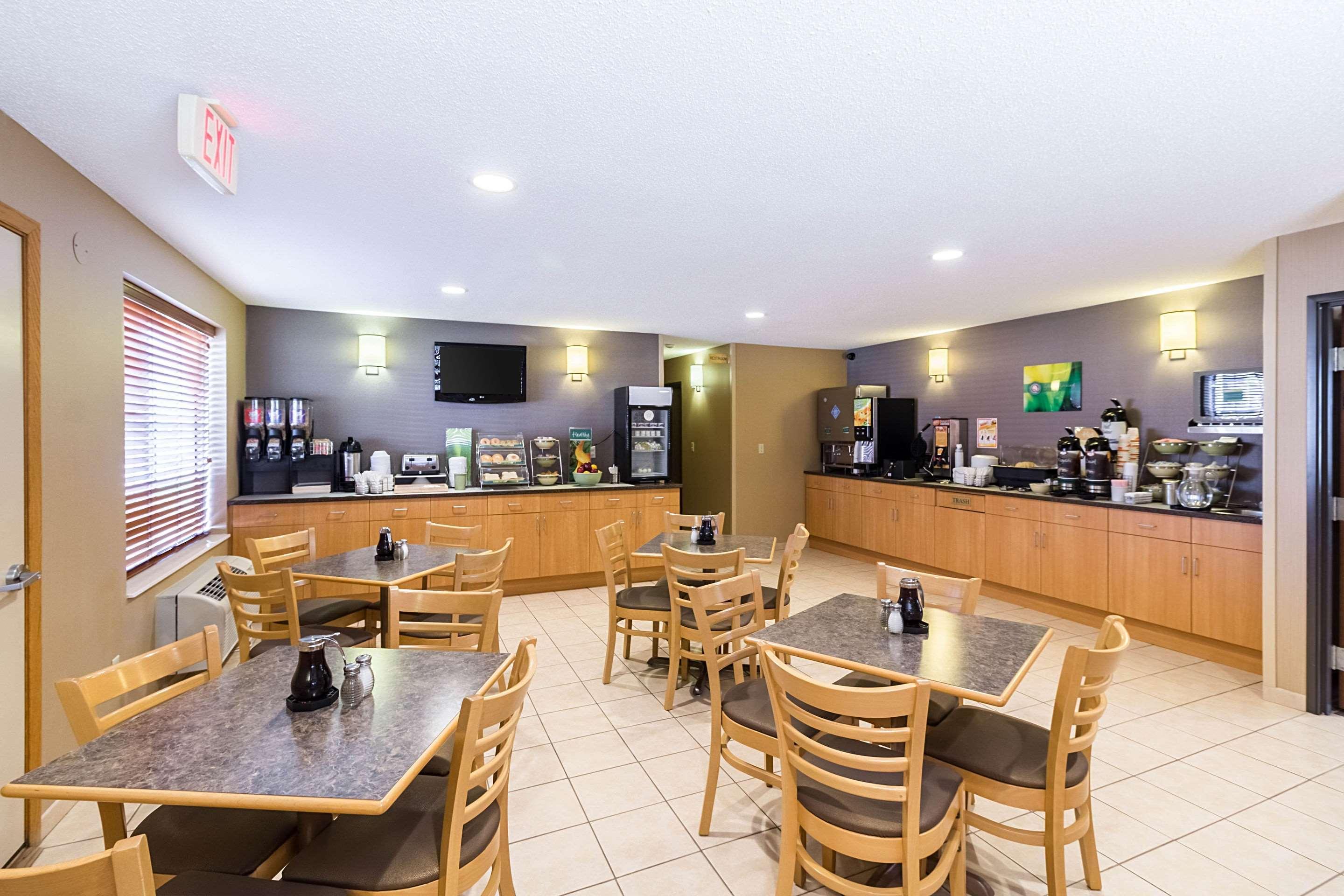 Quality Inn Marshall Mn Near University Екстериор снимка