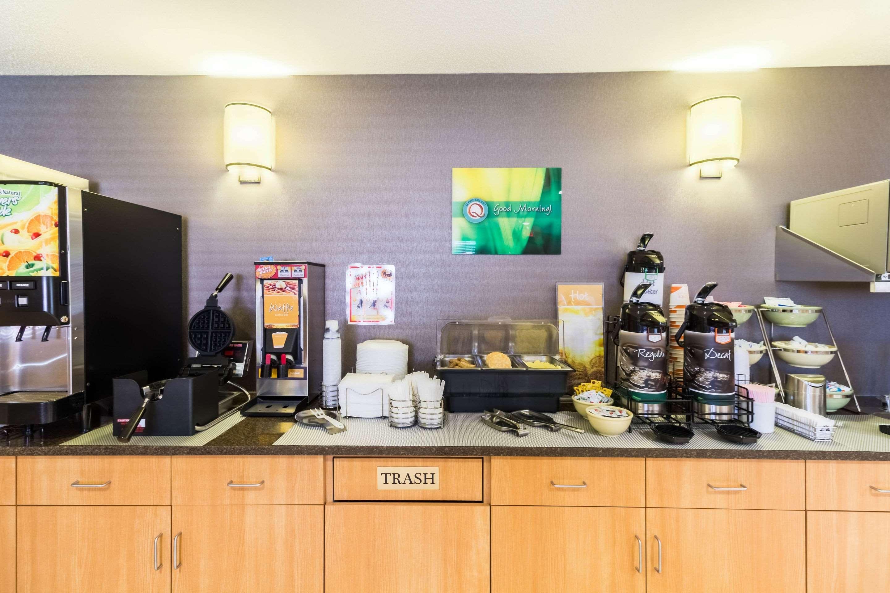 Quality Inn Marshall Mn Near University Екстериор снимка