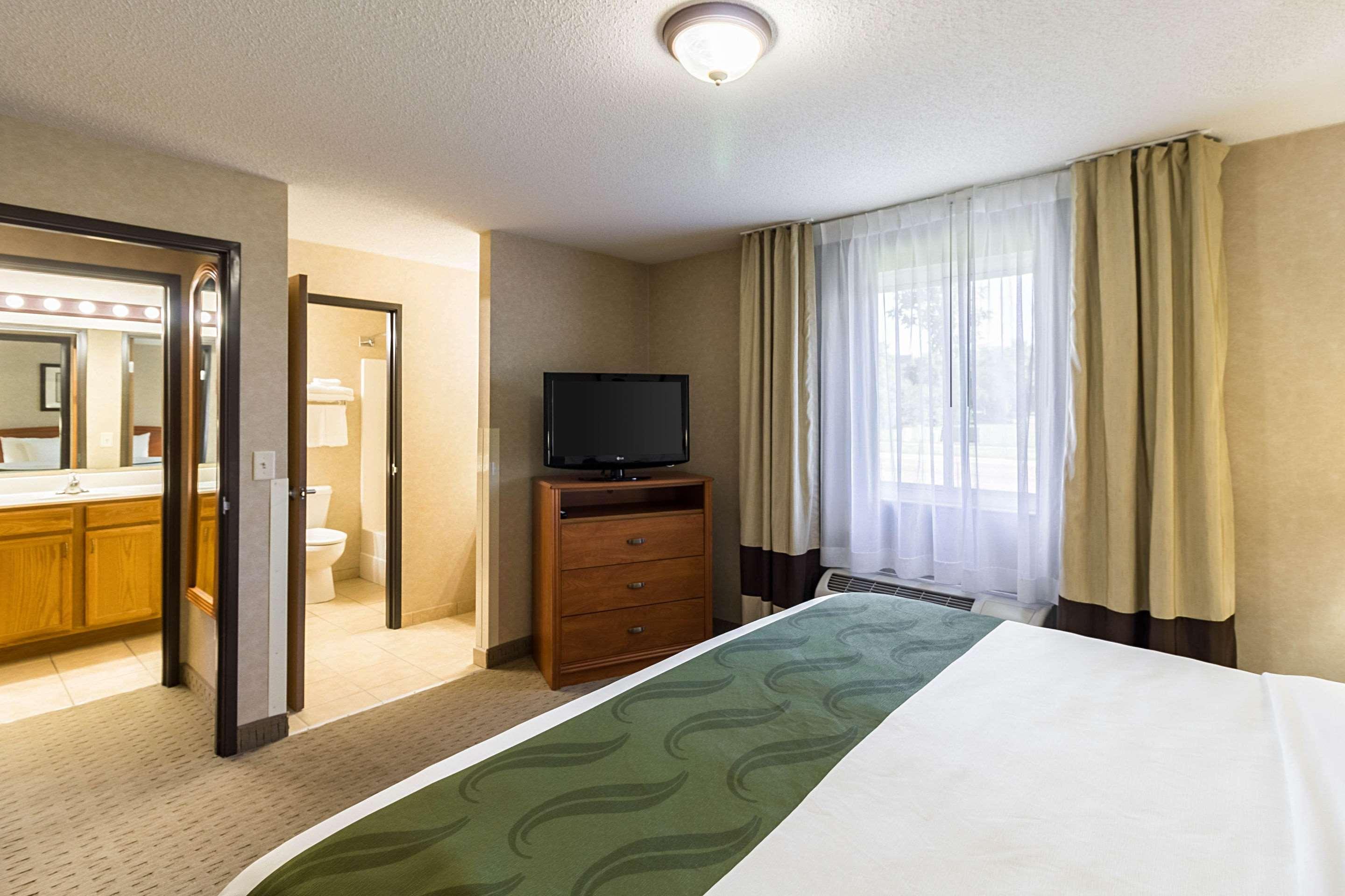 Quality Inn Marshall Mn Near University Екстериор снимка
