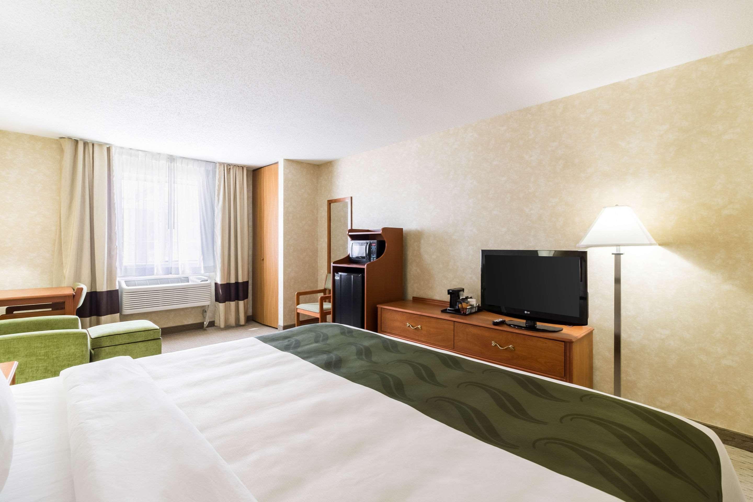 Quality Inn Marshall Mn Near University Екстериор снимка