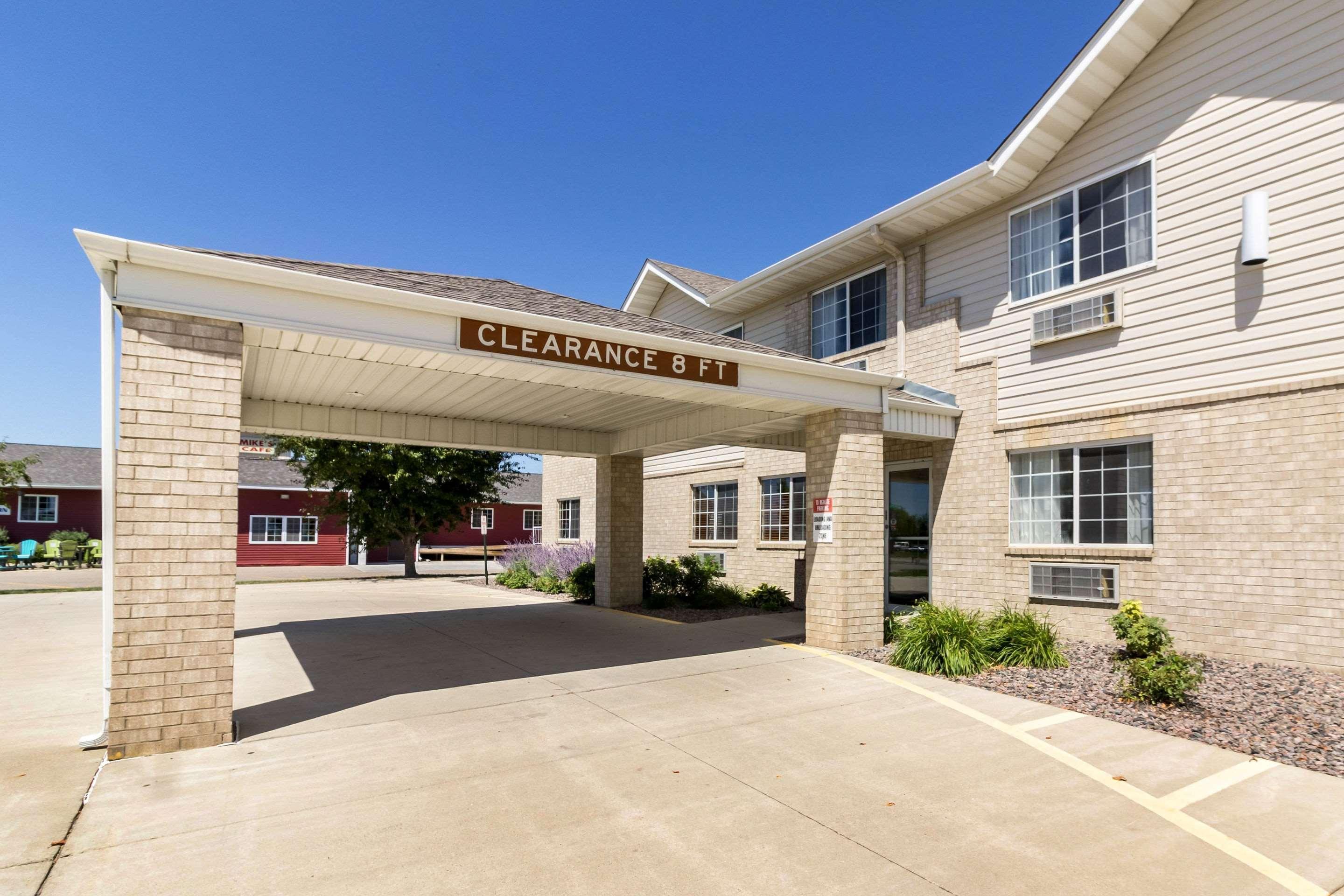 Quality Inn Marshall Mn Near University Екстериор снимка