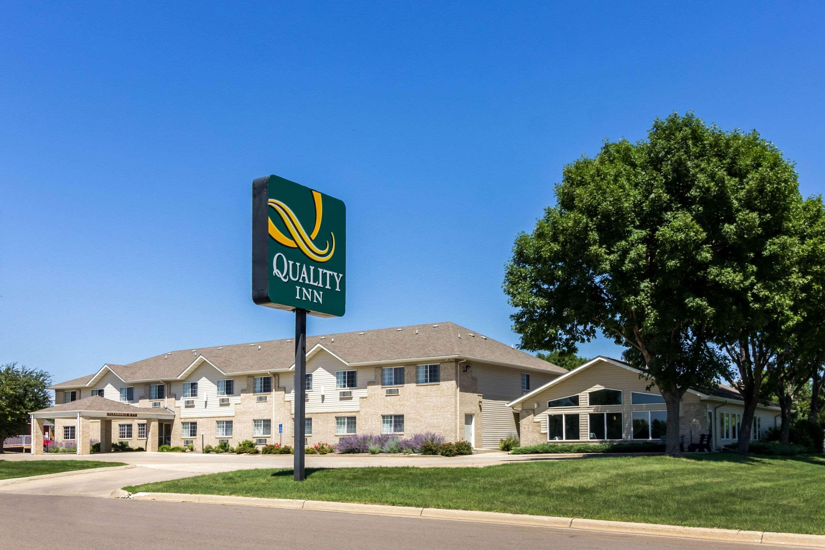 Quality Inn Marshall Mn Near University Екстериор снимка